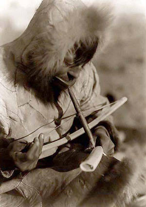 Eskimo-Ivory-Carver.jpg