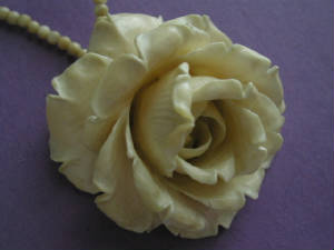 IvoryRoseNecklace8.4.JPG