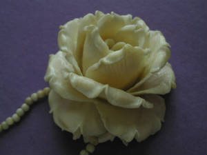 IvoryRoseNecklace8.5.JPG