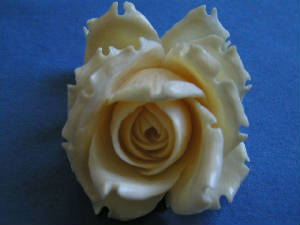 IvoryRosePendant.JPG