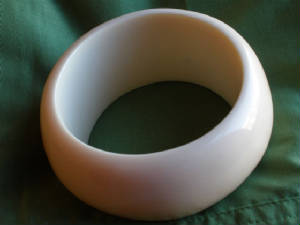 webassets/Ivoryframe1.1_143.jpg